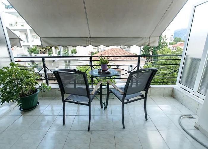 Central Cozy Apartment 3