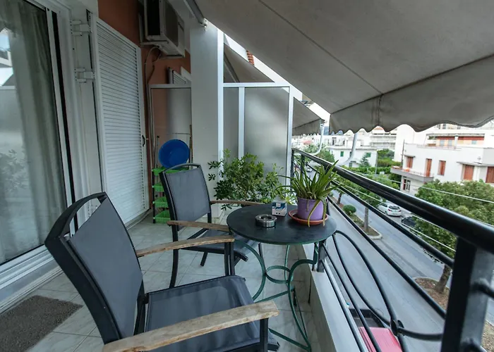 Central Cozy Apartment 3